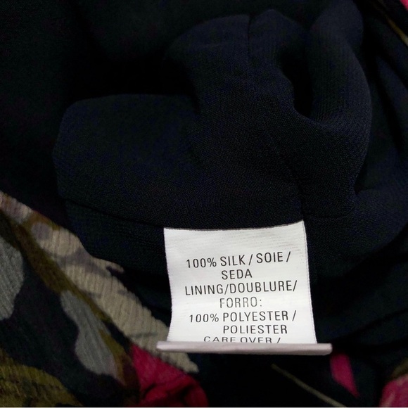 Anne Klein AK 100% Silk Black Pink Floral Long Sleeve Ruffle Button Blouse Top - Picture 8 of 8